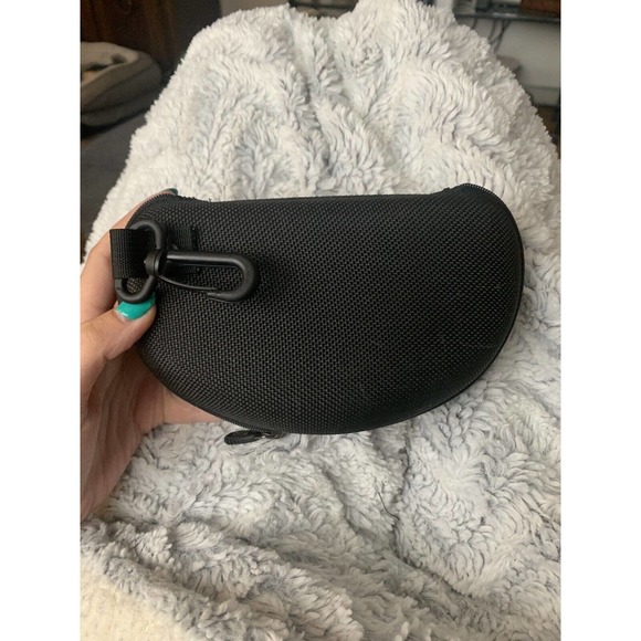 Empty Oakley Sunglass Hard Case Only Flak Jacket Black Zipper Cushioned SN GUC - Picture 2 of 3